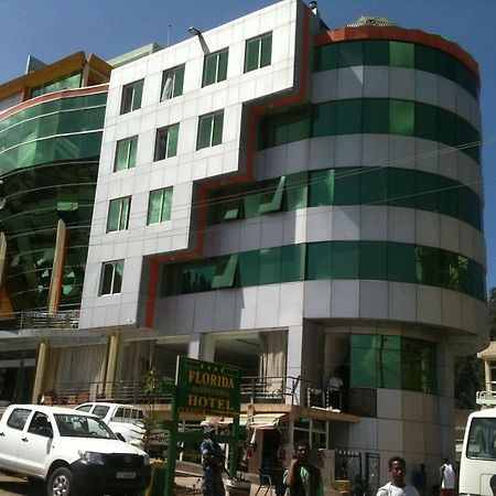 Florida International Hotel Gonder Esterno foto